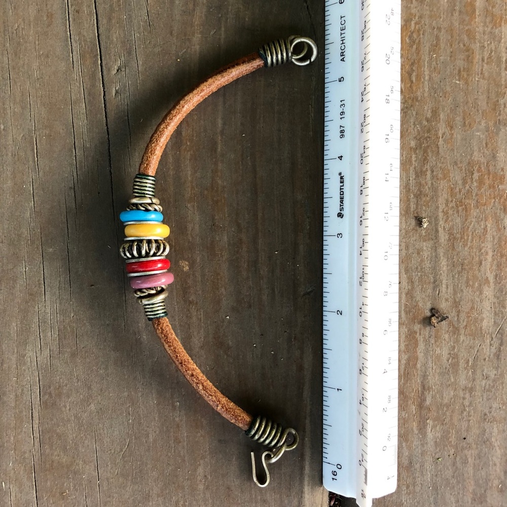 Cute vintage leather cord beaded bracelet - Picture 5 of 5